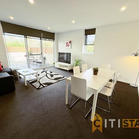 Wonder In Woden - 2 Bd 2Bth Apt Apartment Phillip Exterior photo